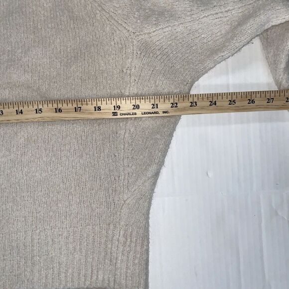 Victoria's Secret fuzzy boat neck boxy sweater size small - Picture 10 of 13